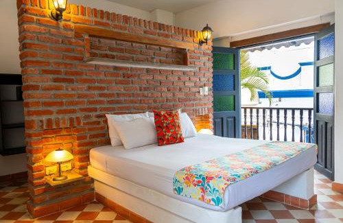 Historic Center Hotel | Hotel Puerto Pelicano