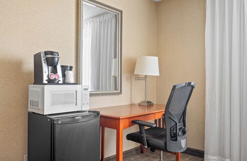 Southwest Calgary Hotel | Hotel Queen Suite near Parking, AC, Gym, Pool