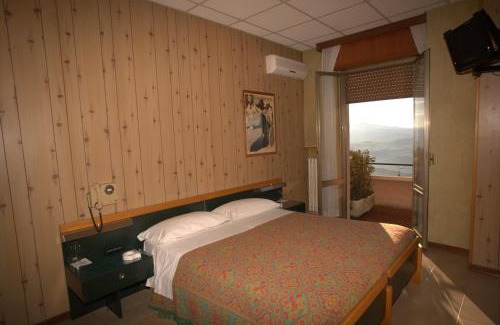 San Marino Hotel | Hotel Quercia Antica