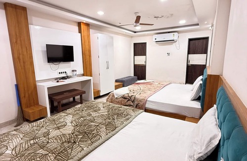Ujjain Hotel | Hotel Raghuveera Palace