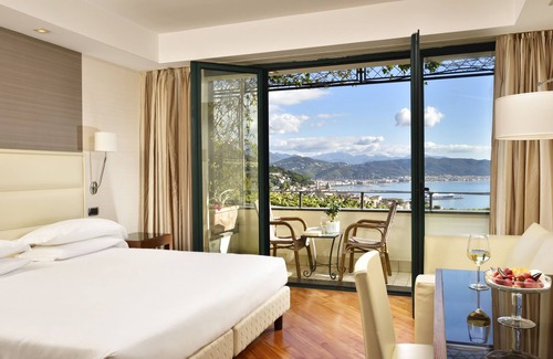 Raito Hotel | Hotel Raito