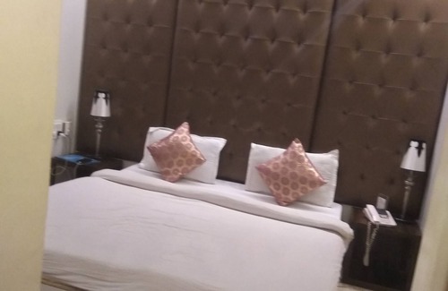 Industrial Area Phase I Hotel | Hotel Rajshree