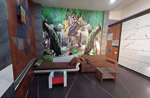 Sindhi Camp Hotel | Hotel Rashika Palace