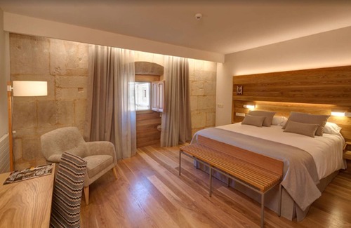 Centro histórico de León Hotel | Hotel Real Colegiata San Isidoro