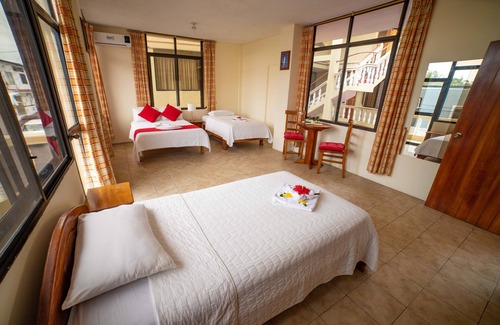 Bahía de la Academia Hotel | Hotel Red Booby
