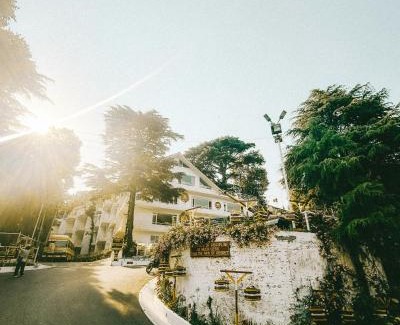Dalhousie Hotel | Hotel Redchilli