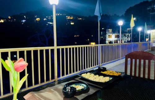 Dalhousie Hotel | Hotel Redchilli