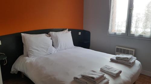 Ars-sur-Formans Hotel | Hotel Regina