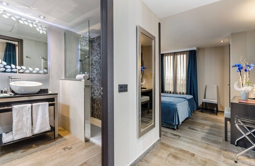 Centro histórico Hotel | Hotel Reina Cristina