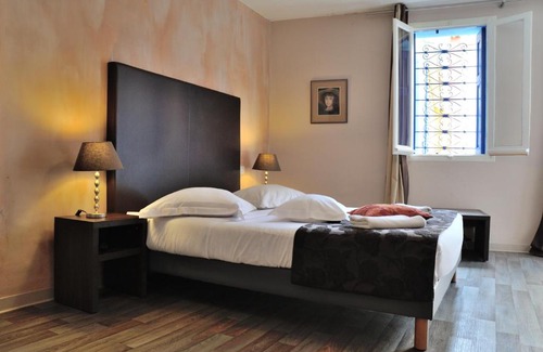 Thuir Hotel | HOTEL RESTAURANT CORTIE