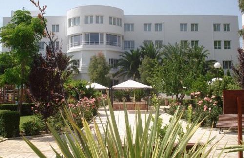 Olula Del Río Hotel | Hotel-Restaurante Jardines La Tejera