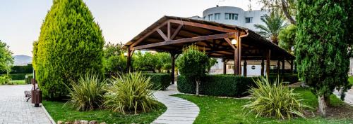 Olula Del Río Hotel | Hotel-Restaurante Jardines La Tejera