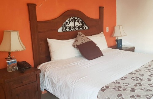 Valle de Bravo Hotel | Hotel Revi Inn