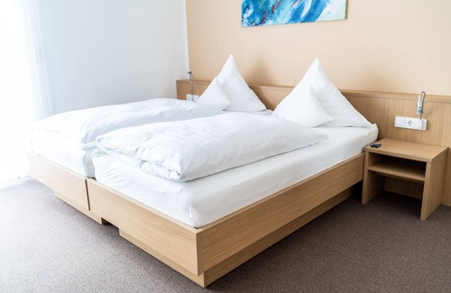 Wiesemscheid Hotel | Hotel Rieder