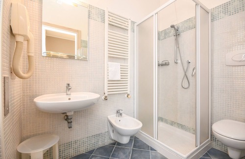 Lugana Hotel | Hotel Riel