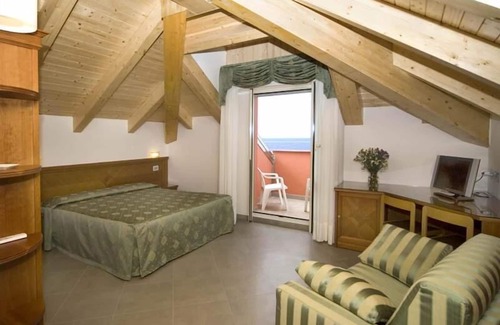 Fornaci Hotel | Hotel Ristorante Lido
