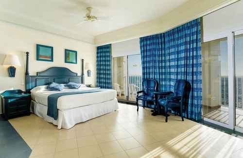 Cerritos Complejo | Hotel Riu Emerald Bay - All Inclusive