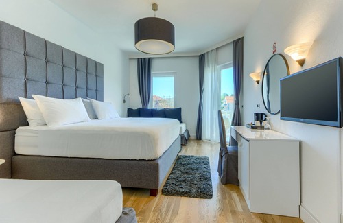 Kastela Hotel | Hotel Riva