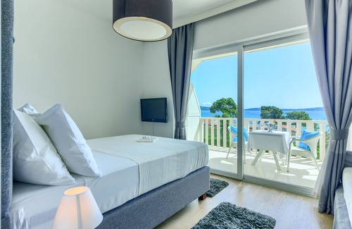 Kastela Hotel | Hotel Riva