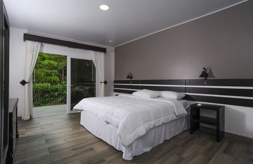 Alajuela Hotel | Hotel Robledal