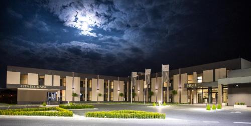 Wabrzezno Hotel | Hotel Rondo