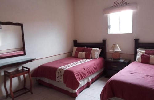 Bernal Hotel | HOTEL ROSELYN