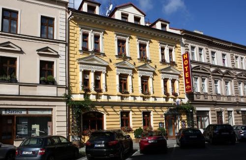 Plzen Hotel | Hotel Roudna