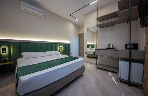Orikum Hotel | Hotel Royal