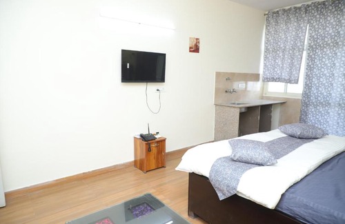 Noida Hotel | Hotel Royal Choice Noida Sector 101