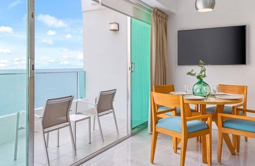 Marina Mazatlan Hotel | Hotel ∙ Royal Park Stylish 1BR Condo with Balcony for Weekend Getaway