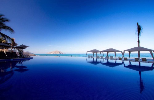 Marina Mazatlan Hotel | Hotel ∙ Royal Park Stylish 1BR Condo with Balcony for Weekend Getaway