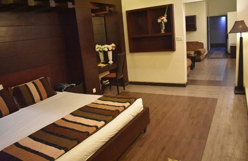 Rawalpindi Hotel | Hotel Royal Palace Rawalpindi