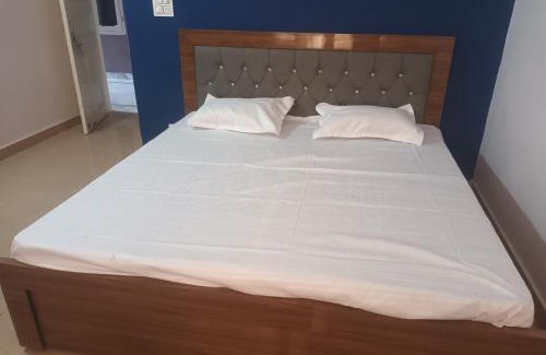 Rampur Hotel | Hotel Royal Place