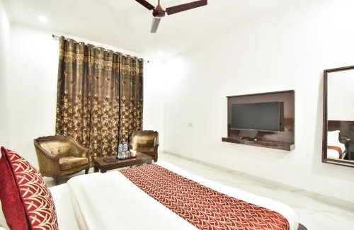 Tarn Taran Hotel | Hotel Royal Place