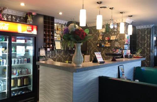 Downtown Winnipeg Hotel | Hotel Royal Plaza
