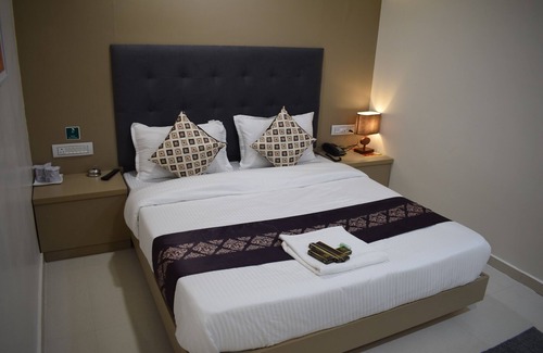 Gandhinagar Hotel | HOTEL ROYAL SQUARE