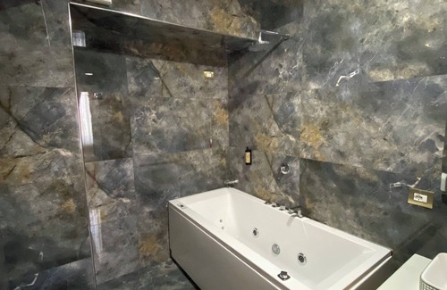 Shkoder Hotel | HOTEL ROZAFA
