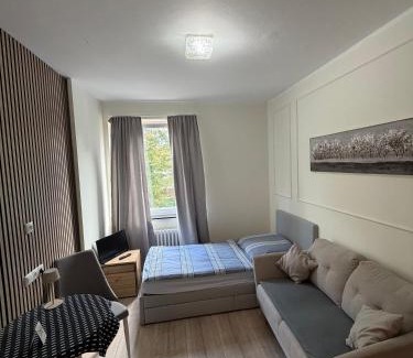 Kiel Hotel | Hotel Runge 24 7 Check In & Free Parking