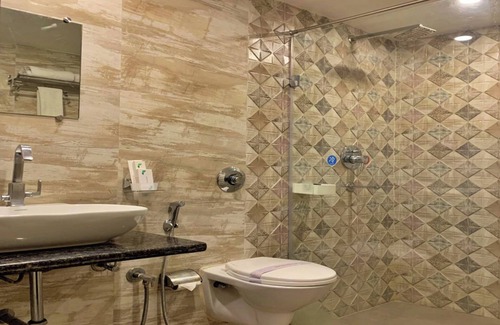 Varanasi Hotel | Hotel Runway Inn