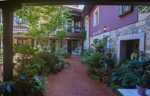 Mestas de Con Casa | Hotel Rural "Corru San Pumés"