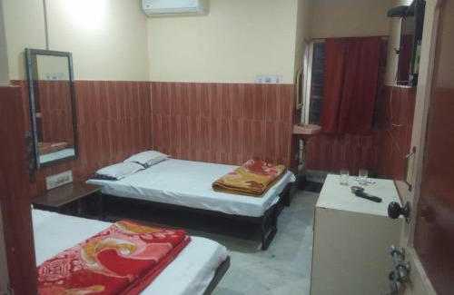 Deoghar Casa | HOTEL S-A-V-I-T-R-I PALACE Near Shree Baba Baidyanath Jyotirlinga - Free Wifi And Parking Facilities - Spacious and Fully Air Conditioned Rooms-Budget Hotel