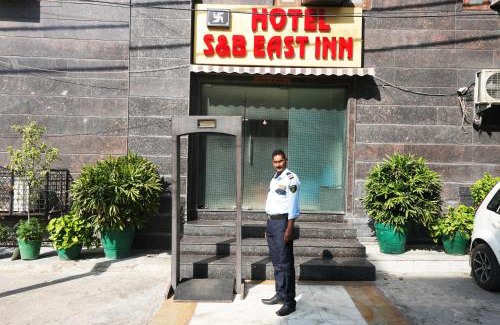 New Delhi Hotel | Hotel S & B East Inn - Patel Nagar