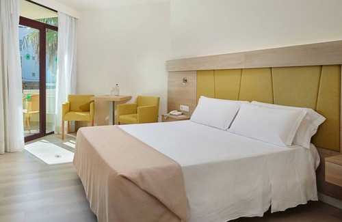 Cala Bona Hotel | Hotel Sabina Playa Adults Only (+16)