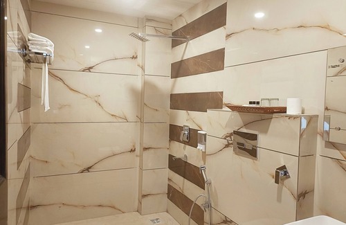 Banikhet Hotel | Aamod Suites - Dalhousie