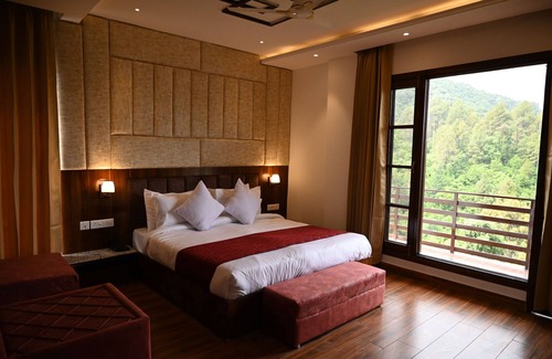 Banikhet Hotel | Aamod Suites - Dalhousie