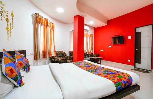 Nashik Hotel | Hotel Sai Lodging - Nashik Railway Station