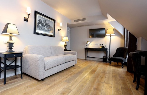 Pigalle Hotel | Hotel Saint Louis Pigalle