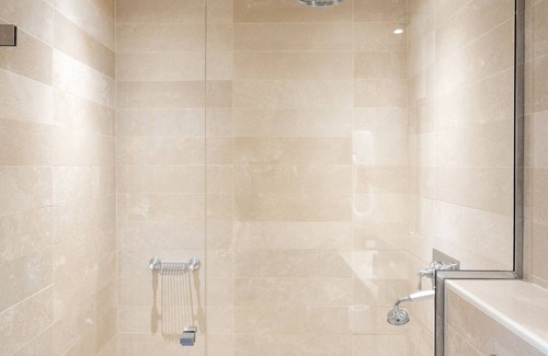 Pigalle Hotel | Hotel Saint Louis Pigalle