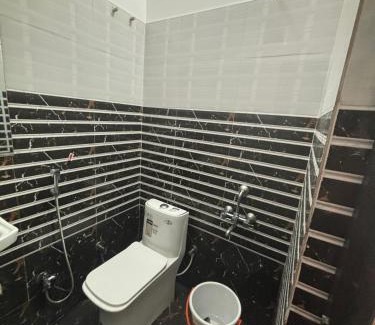 Gonda Hotel | Hotel samriddhi palace