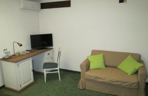 Leszno Hotel | Hotel Sandro Silver & Spichlerz Antoniny